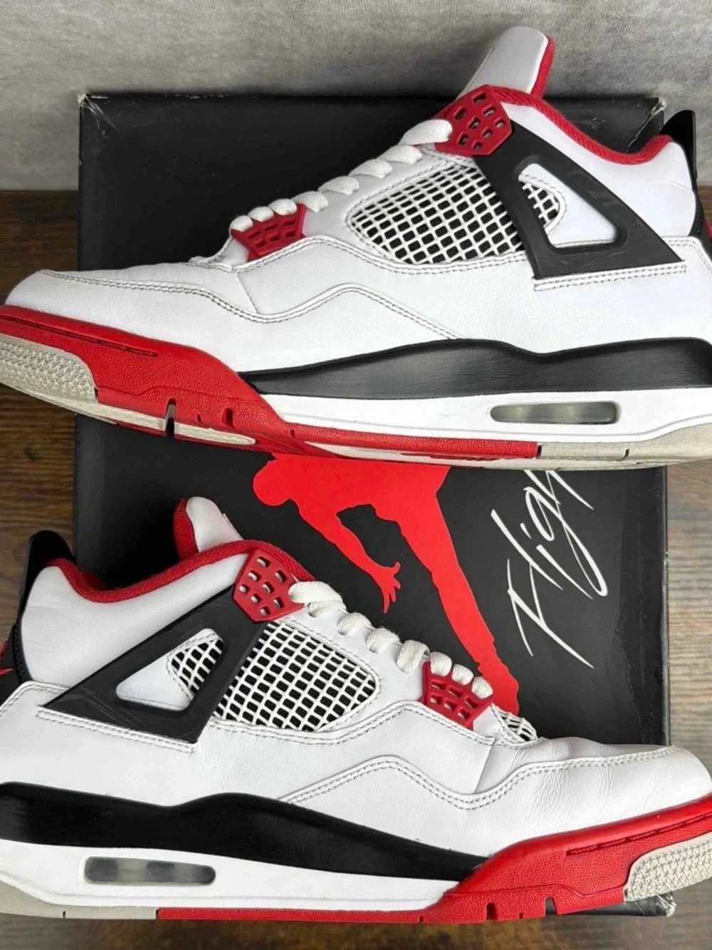 Air Jordan 4 Retro OG Fire Red 2020 Size 9.5 DC7770-160 Men’s Sneakers Rare MJ